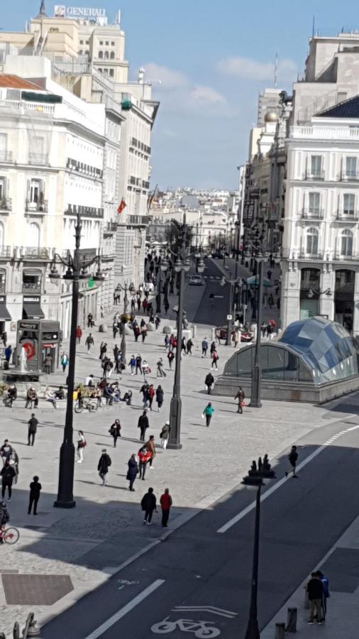 Hostal Riesco Madrid Exterior photo