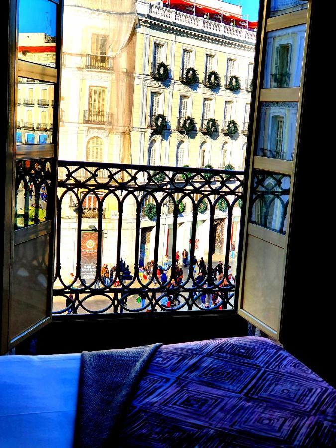 Hostal Riesco Madrid Exterior photo